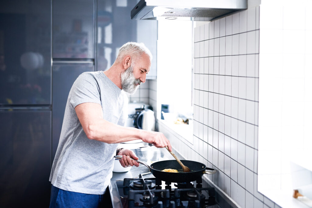 COVID Patients Kept Out of Hospital Thanks to At-Home Nurse Service ​